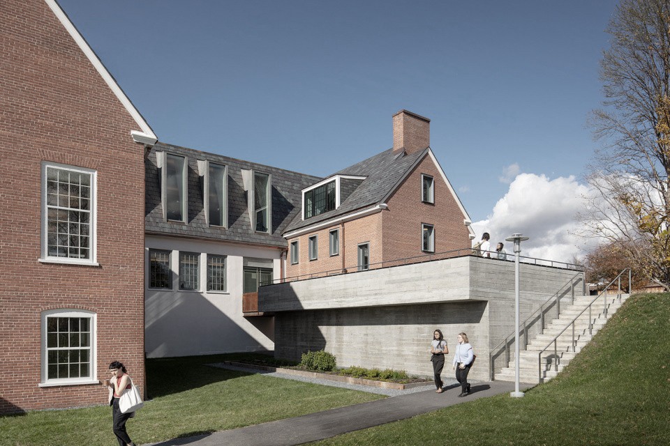 学院教学楼建筑改造设计